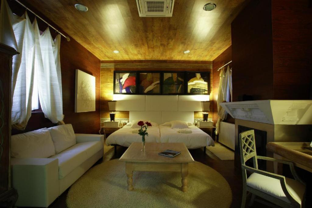 Boutique Palacio De La Serna Hotel 4*